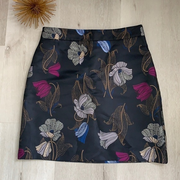🌺ANN TAYLOR FLORAL SKIRT🌺 midi‎ shimmer satin - Picture 1 of 10
